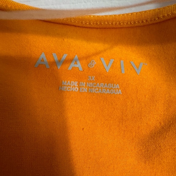 Top - Picture 2 of 2